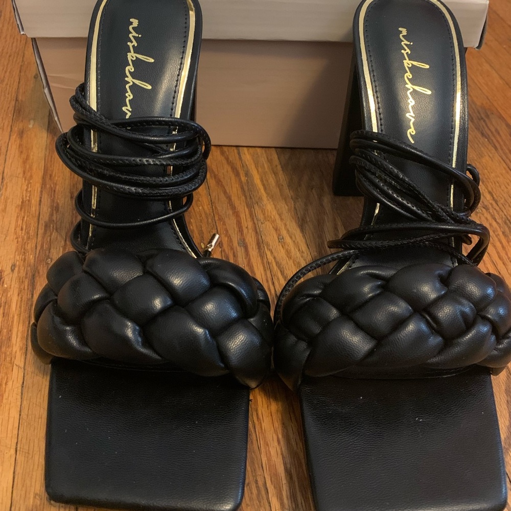 Ladies Comfy Block Heels, Worn Once! - image 2